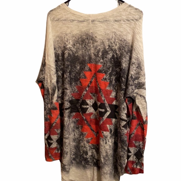 NWT Luna Chic Aztec tunic - Picture 5 of 5